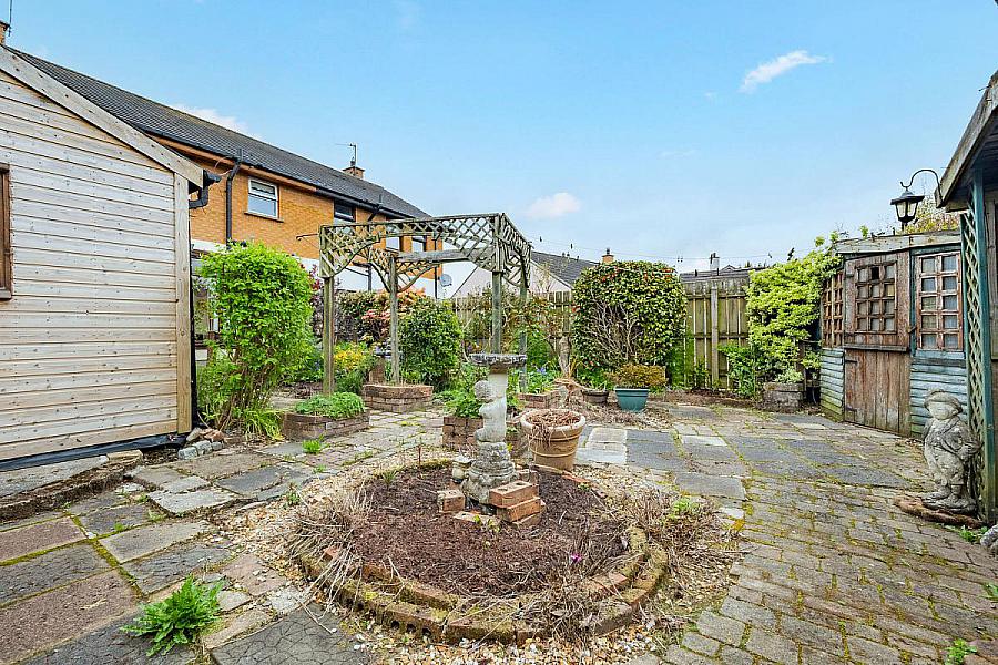45 Woodford Park