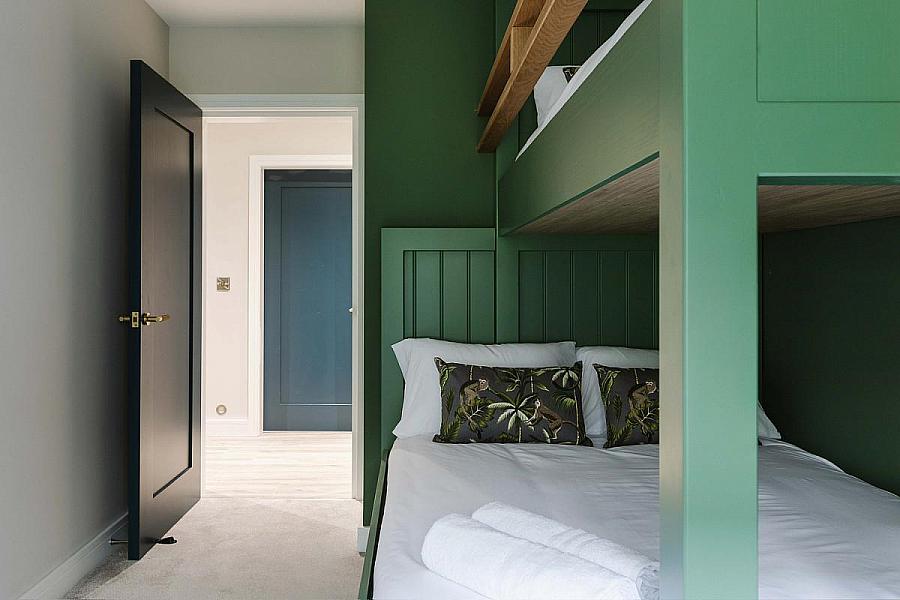Apt 1, 7 Pier West, Kerr Street