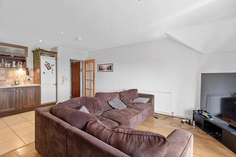 39 Montague Court