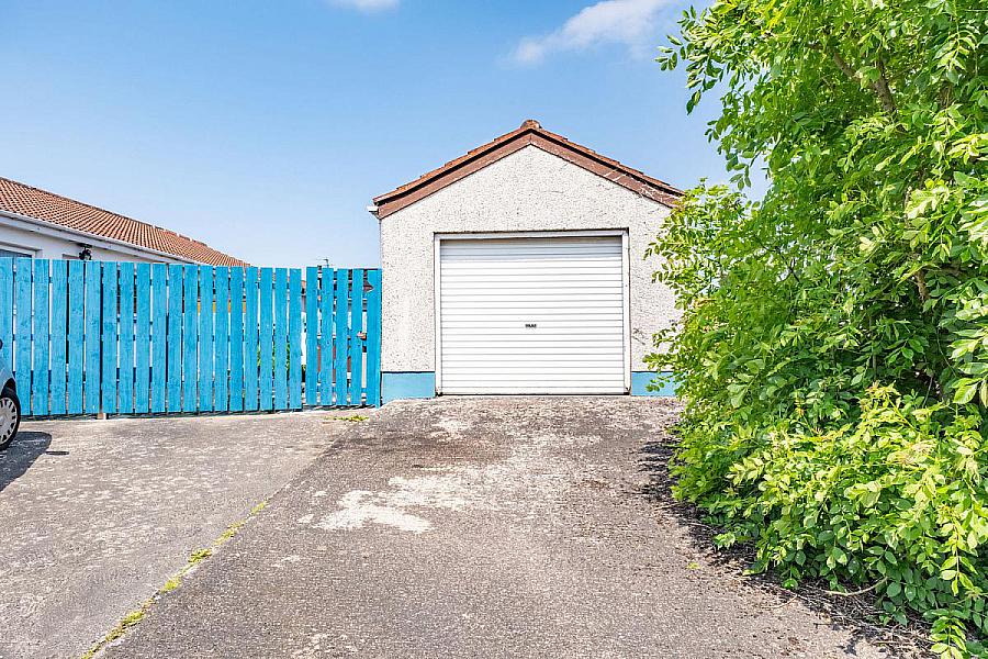 14 Dunsuivnish Avenue