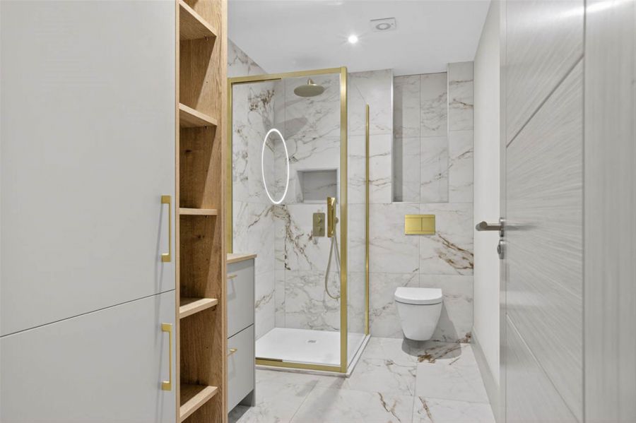 11 Six West 11 Six West