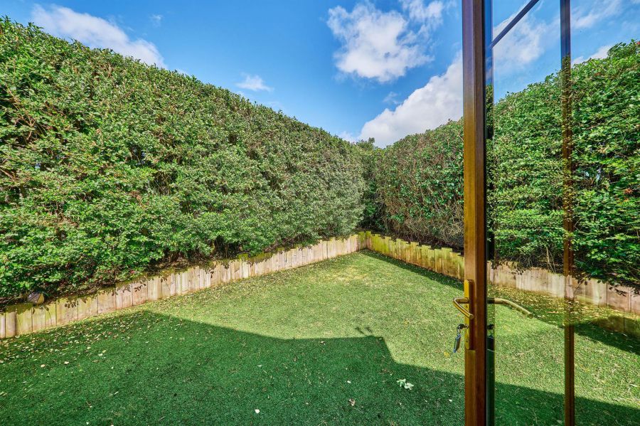 11a Seahaven Park