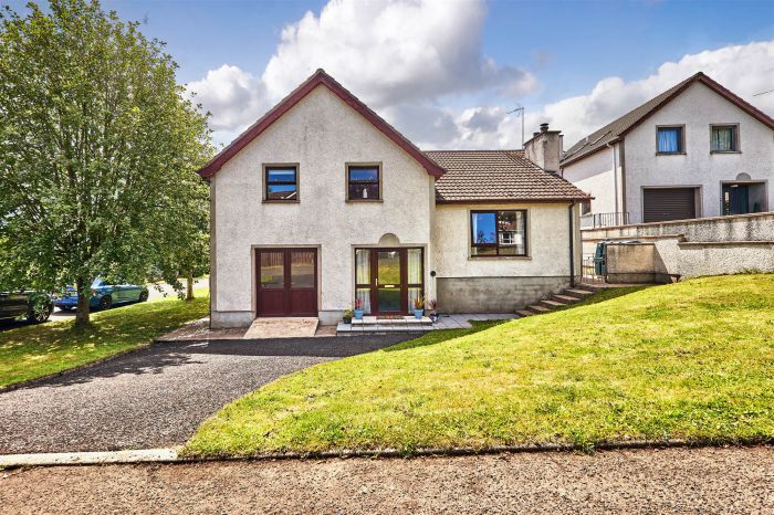 3 Hillside Crescent, coleraine, BT51 3AP