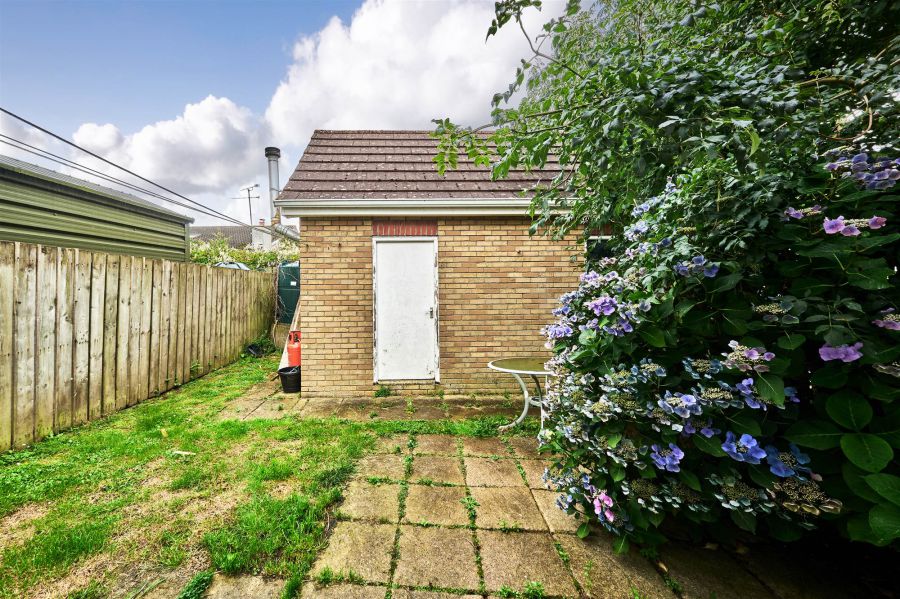 1 Burnside Mews