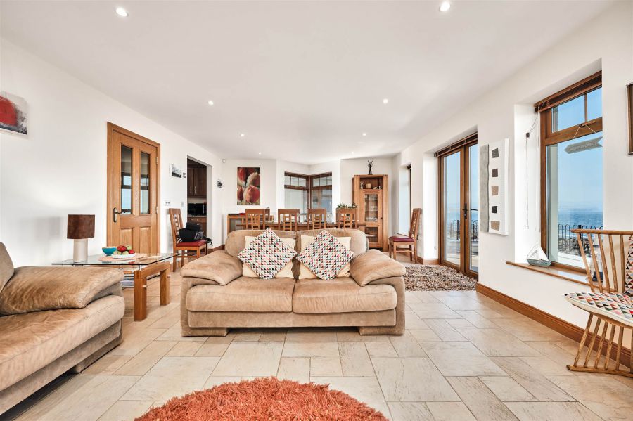 34 Strand Road