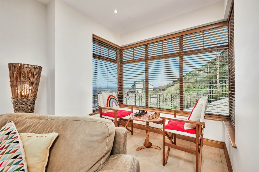 34 Strand Road