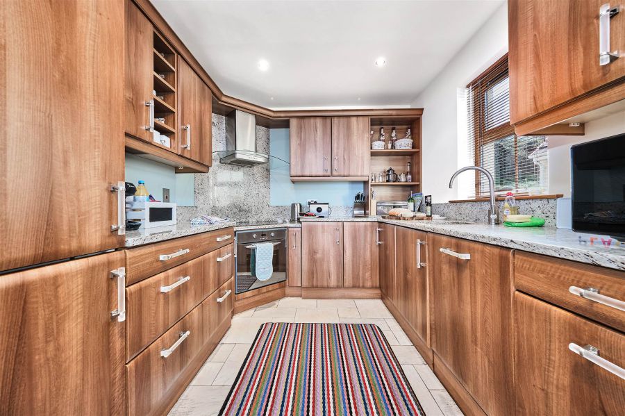 34 Strand Road