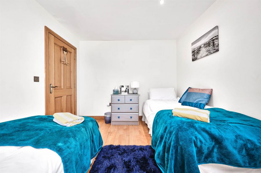 34 Strand Road
