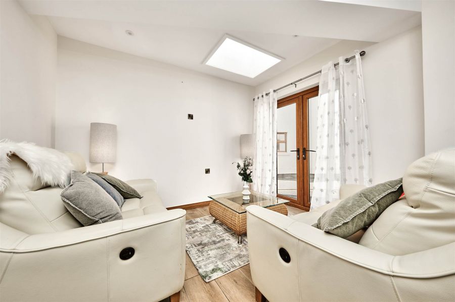 34 Strand Road