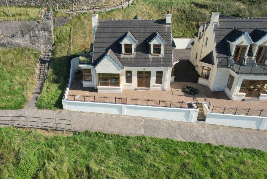 34 Strand Road