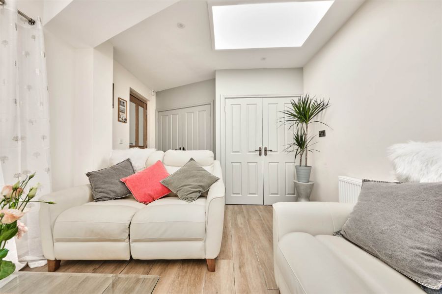 34 Strand Road