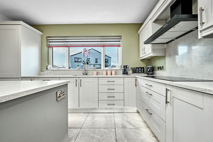 9 Meadow Park