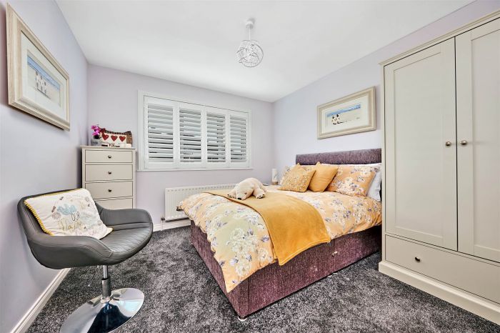 9 Meadow Park