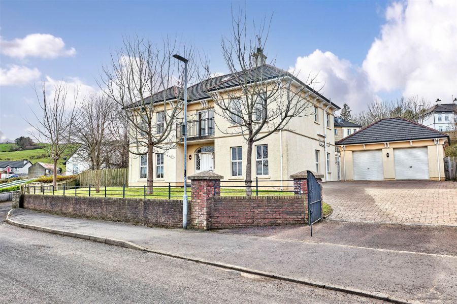 19 Drumavoley Road