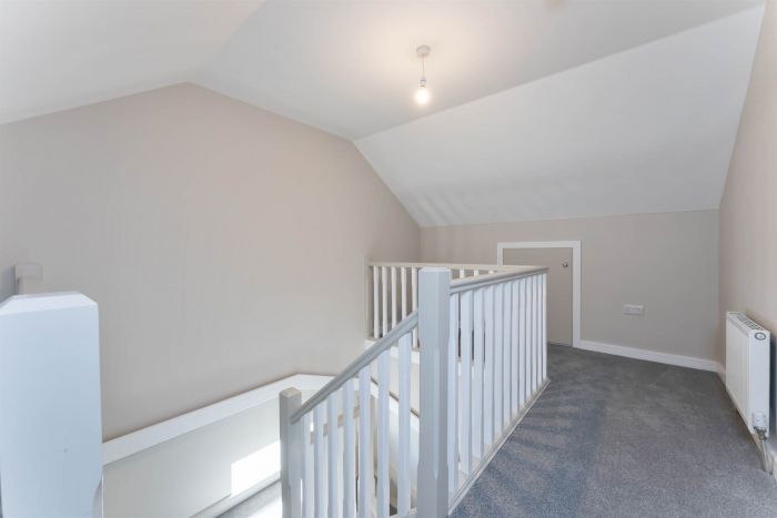 1 Boundary Lodge Lane