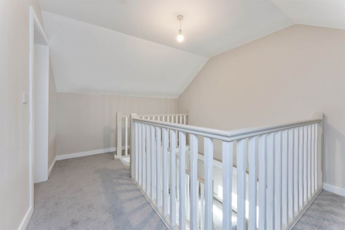 1 Boundary Lodge Lane