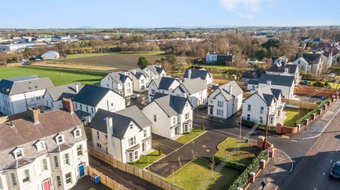 1 Boundary Lodge Lane