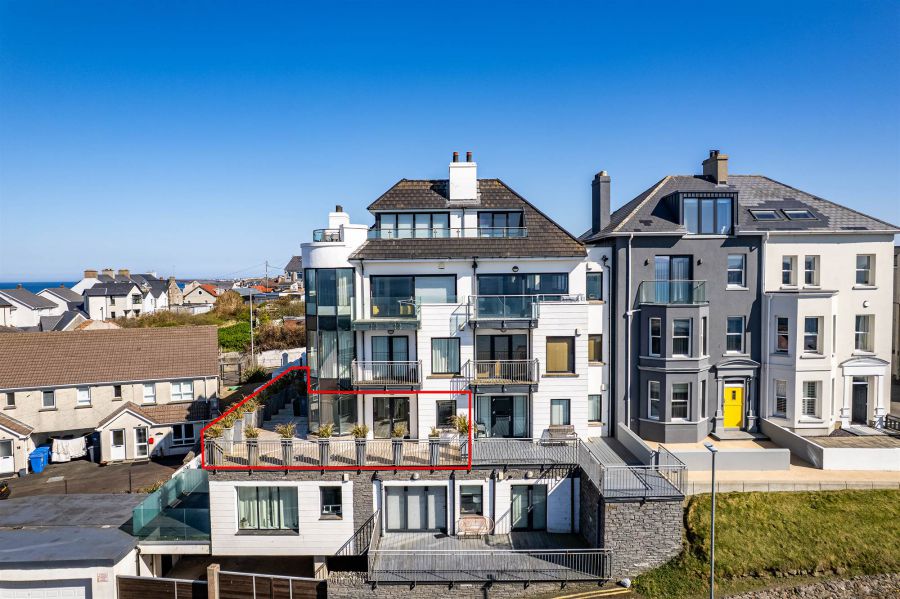 3 Heathmount View