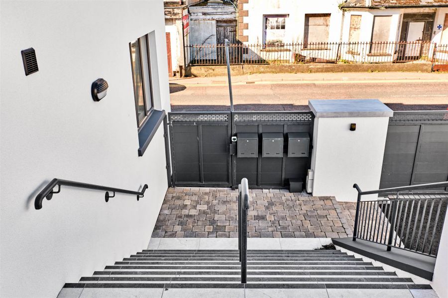 Apt 2, 5 Harbour Road