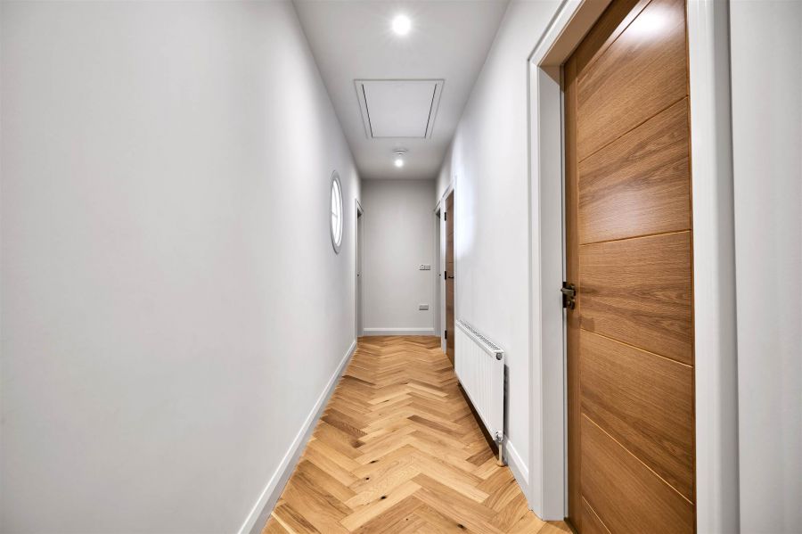 Apt 2, 5 Harbour Road