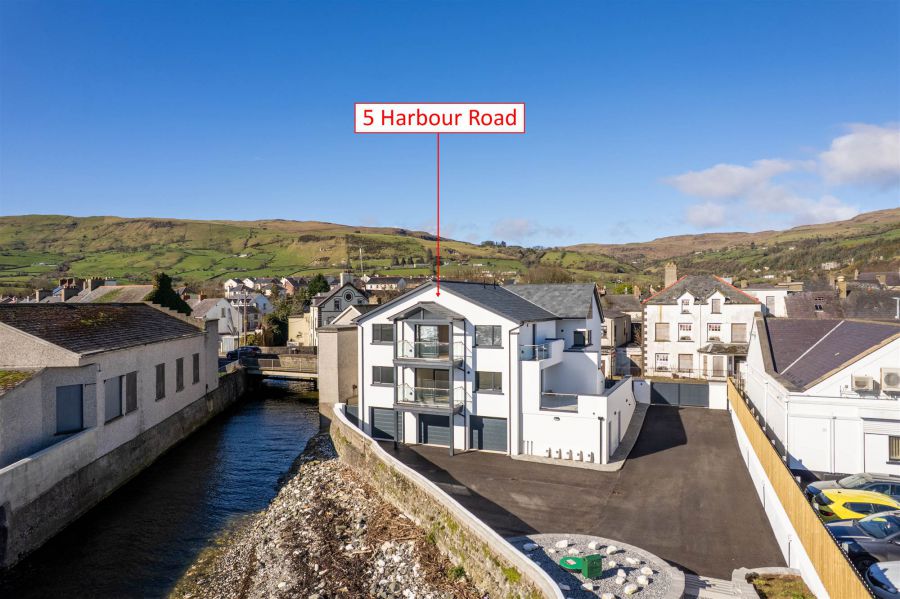 Apt 2, 5 Harbour Road