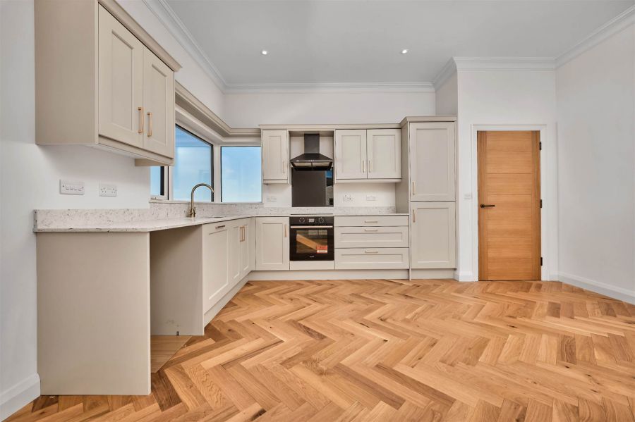 Apt 3, 5 Harbour Road
