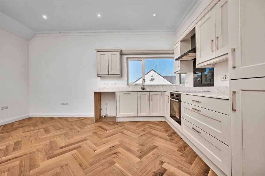 Apt 3, 5 Harbour Road