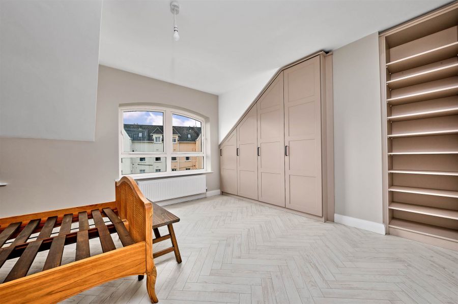 19 West Strand Drive