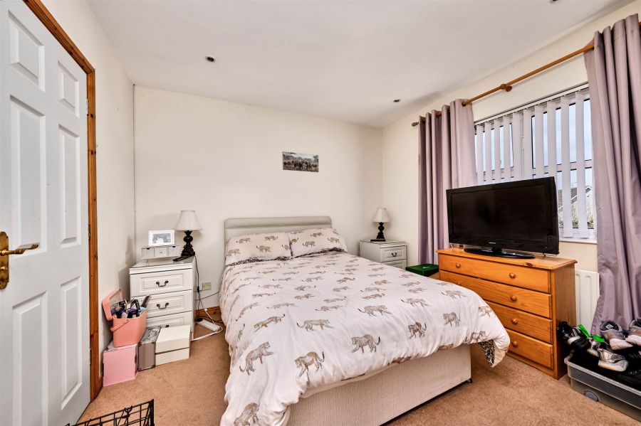 59 Primrose Gardens