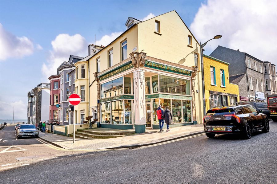 86 Main Street & 2 Bath Street