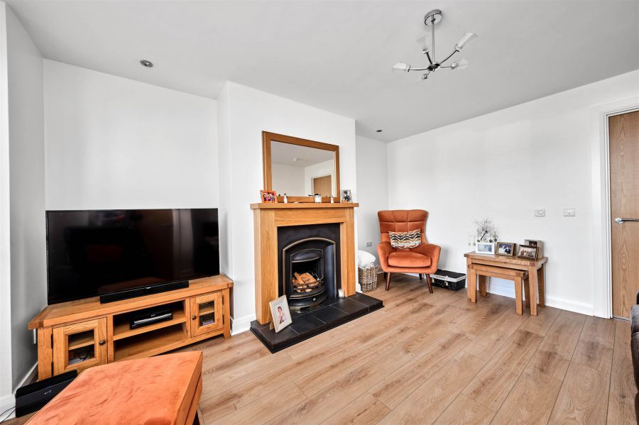 14 Galvally Mews