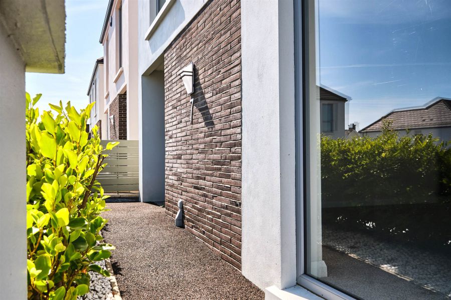 The Ballylesse, 7 Nursery Mews