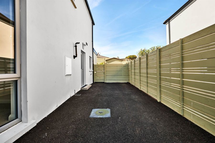 The Ballylesse, 7 Nursery Mews