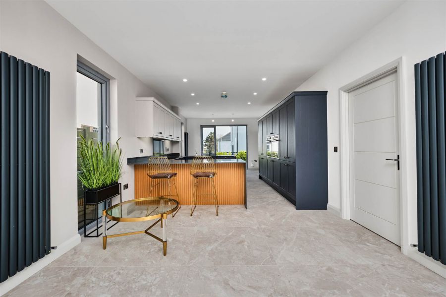 The Dunluce, 5 Nursery Mews