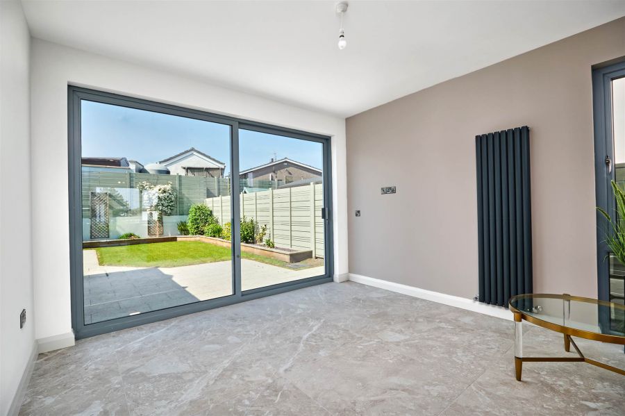 The Dunluce, 5 Nursery Mews