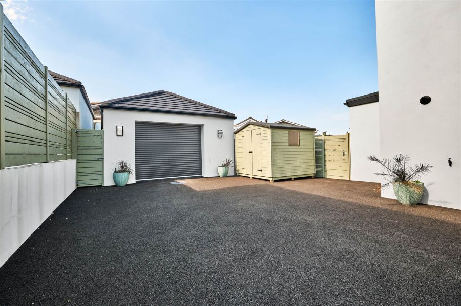 The Dunluce, 5 Nursery Mews