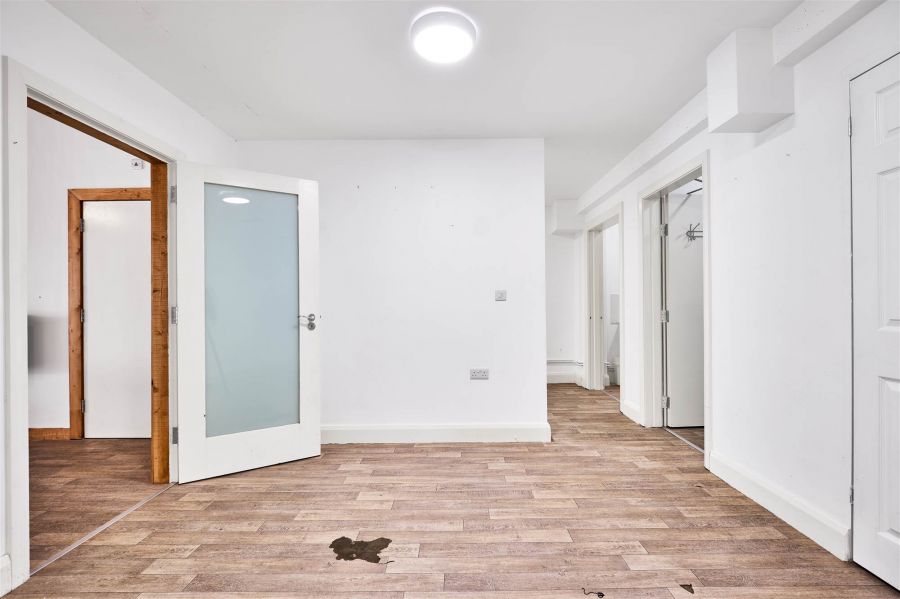 10 Causeway Street 10 Causeway Street