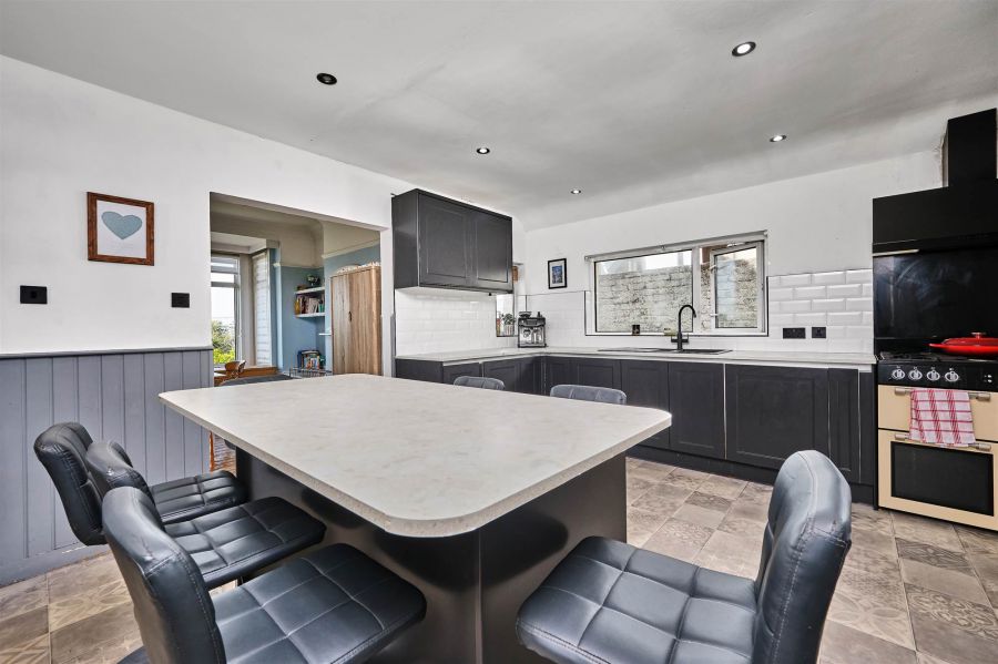 5 Winston Drive