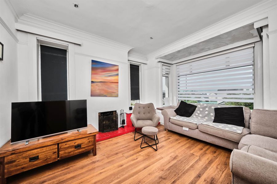 5 Winston Drive