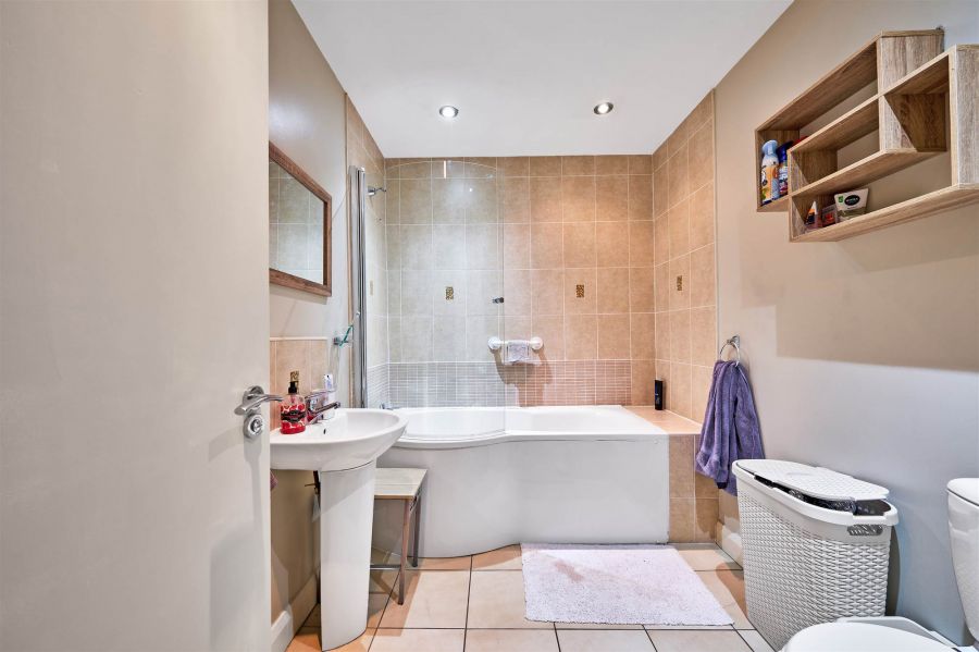 18 Montague Court