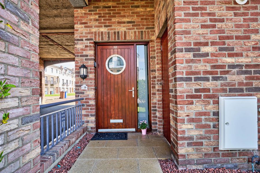 18 Montague Court