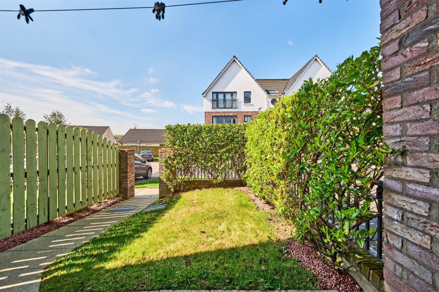 18 Montague Court