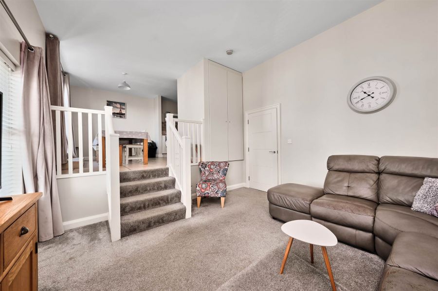 18 Montague Court