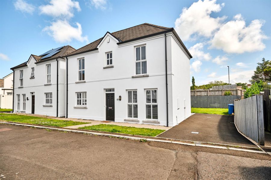 12 Shell Hill Court