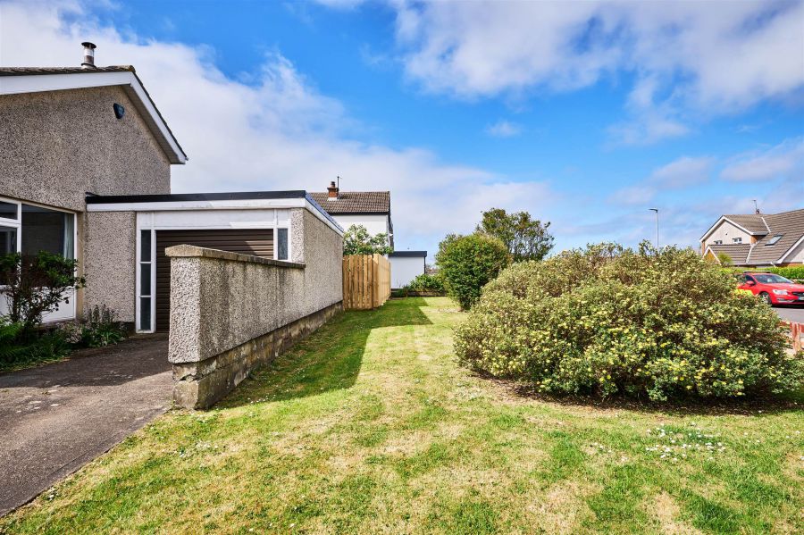2 Carneybaun Drive