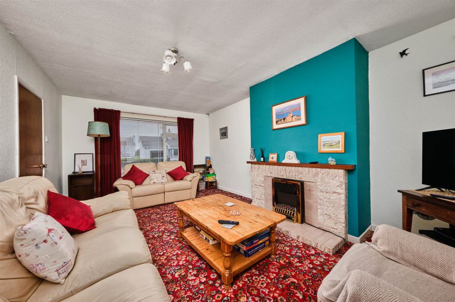2 Carneybaun Drive