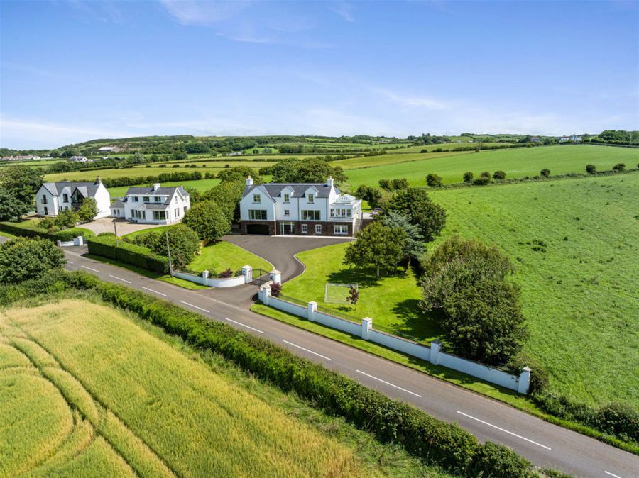 7 Ballymacrea Road