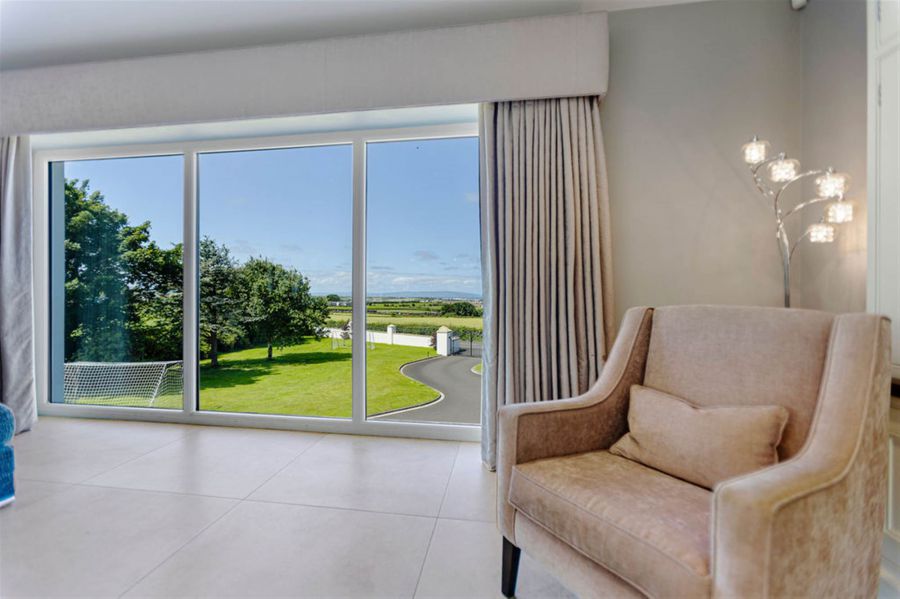7 Ballymacrea Road