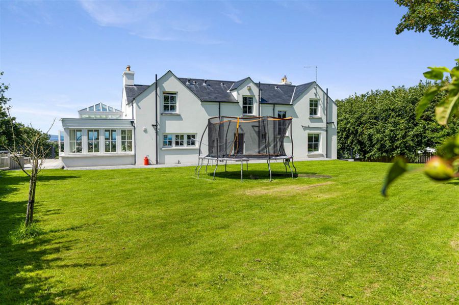 7 Ballymacrea Road