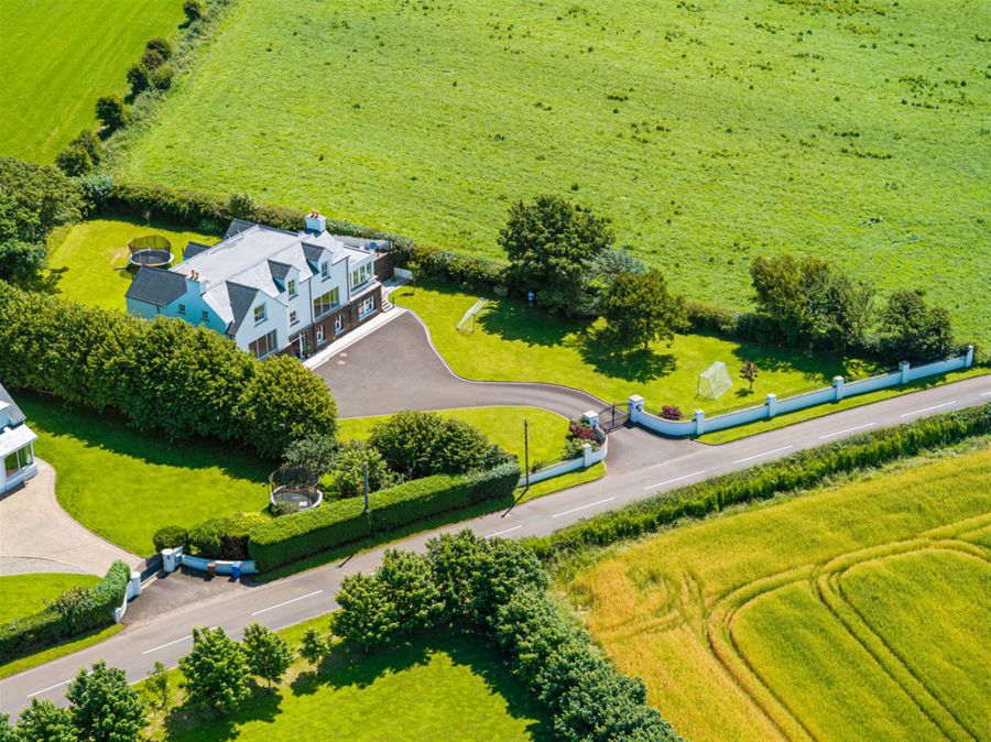 7 Ballymacrea Road